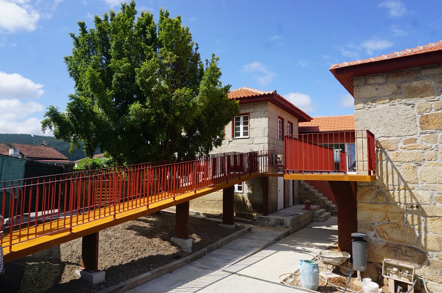 Passadiço Corten Alvarenga